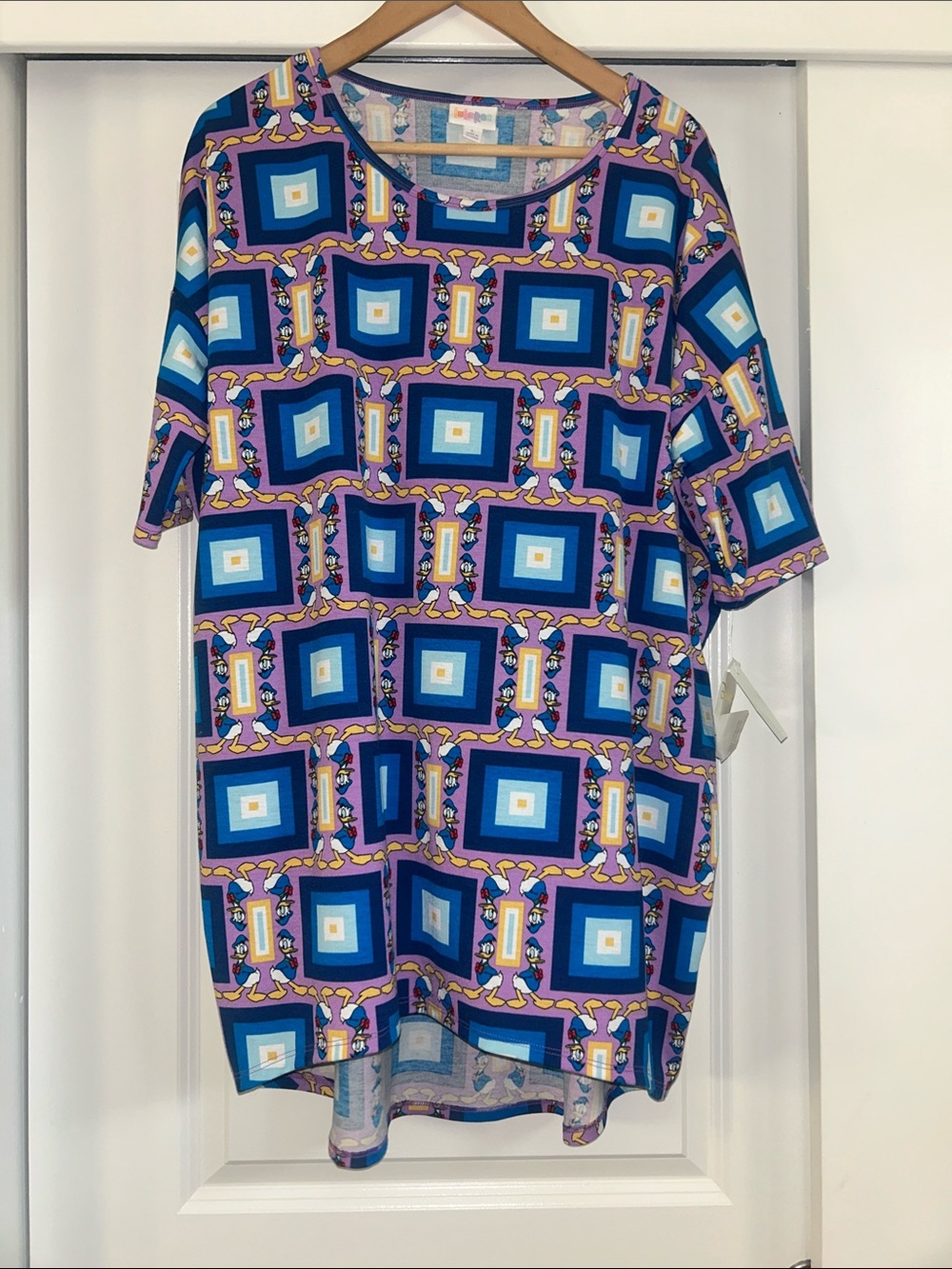 LuLaRoe Multicolor Geometric Short-Sleeve Tee